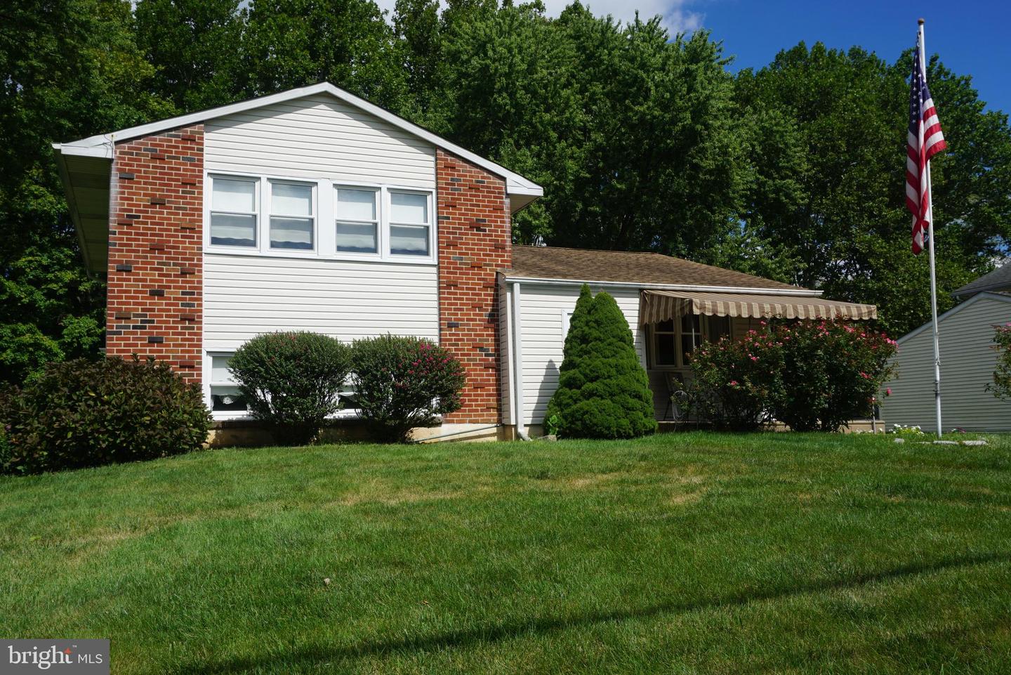 1140 Log College Dr, Warminster, PA 18974 MLS PABU2035622 Coldwell