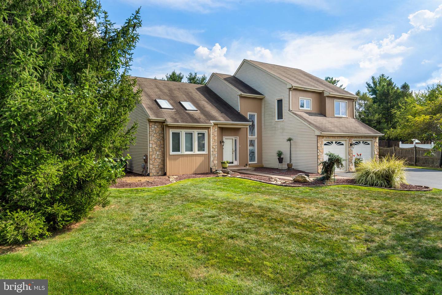 283 Sunset Dr, Richboro, PA 18954 MLS PABU2035968 Coldwell Banker