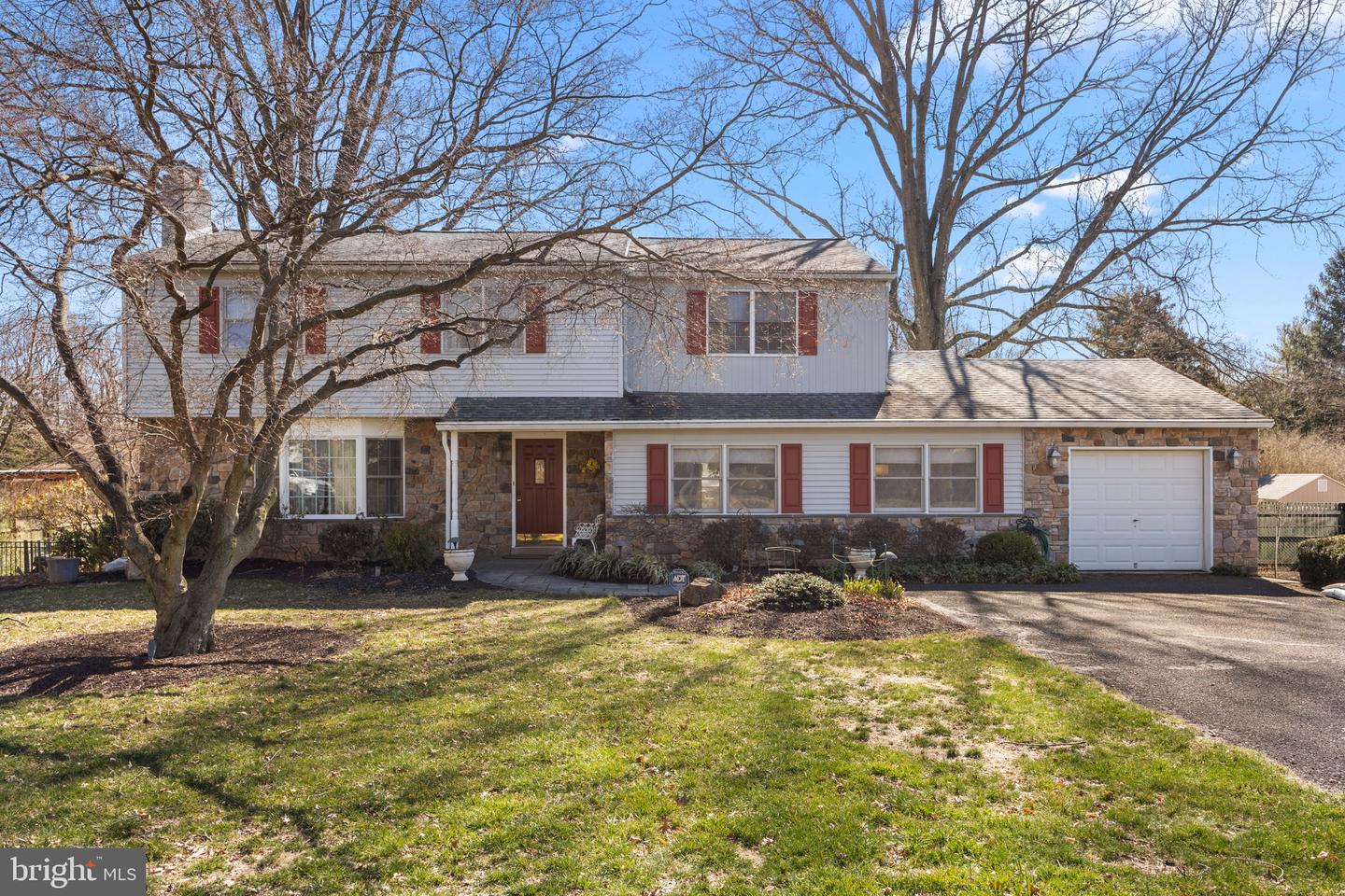 92 Bluebird Rd, Holland, PA 18966 MLS PABU2044900 Coldwell Banker