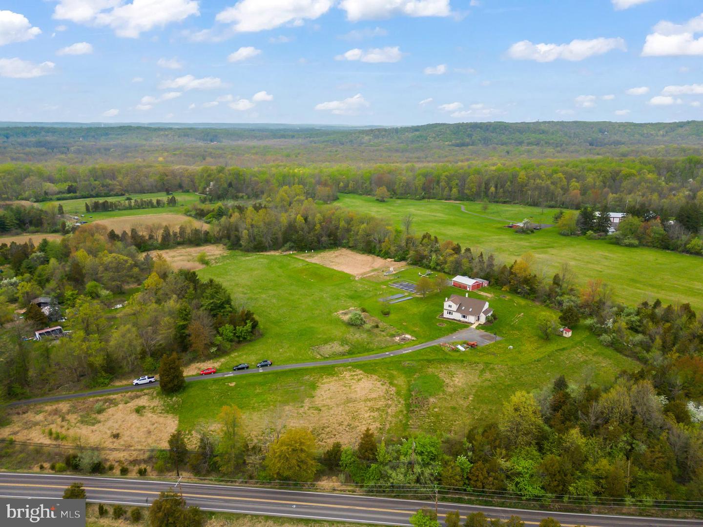 5 Thousand Acre Rd, Sellersville, PA 18960 MLS PABU2047186 Coldwell