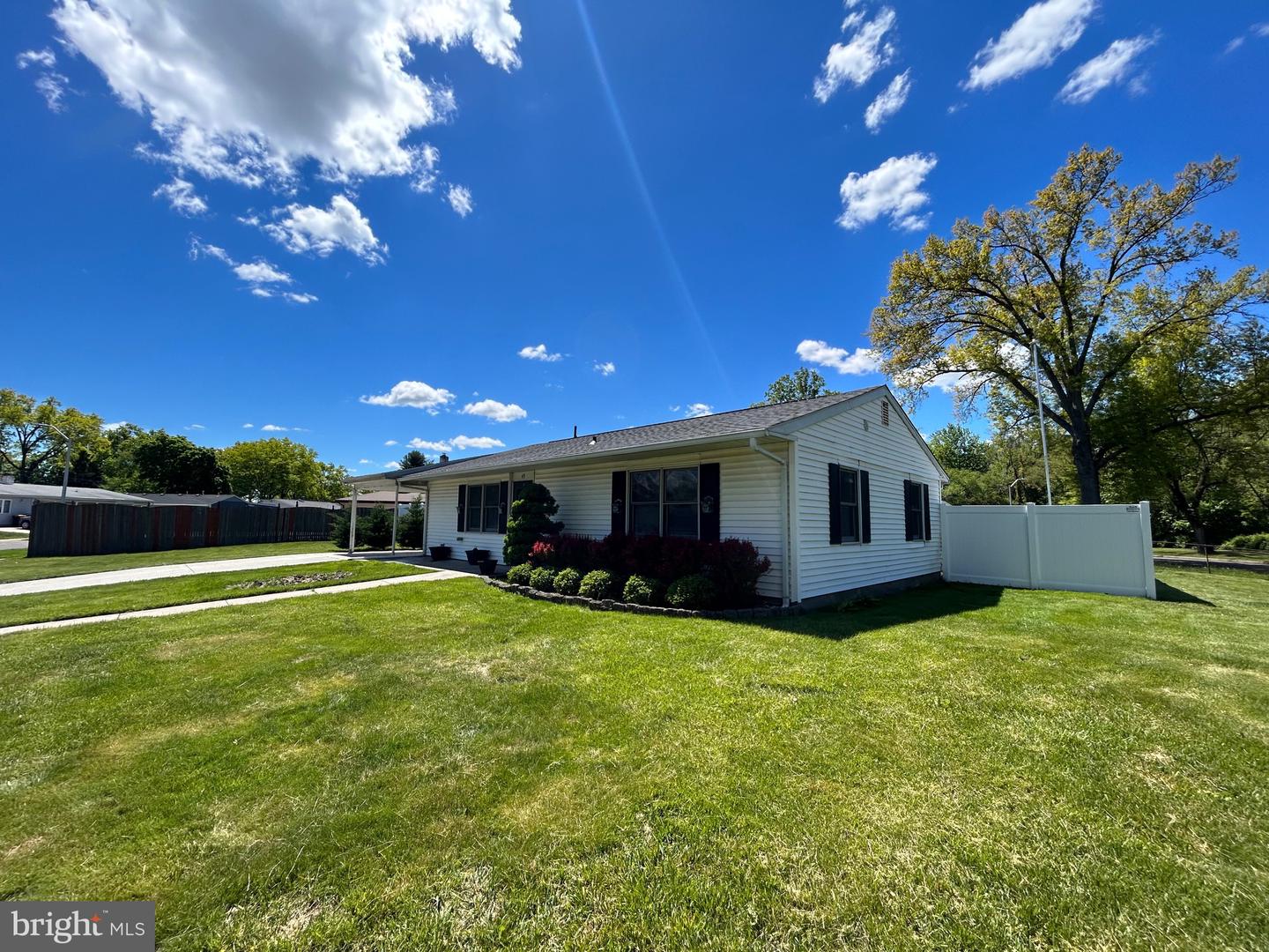 49 Openwood Ln, Levittown, PA 19055 MLS PABU2048186 Coldwell Banker