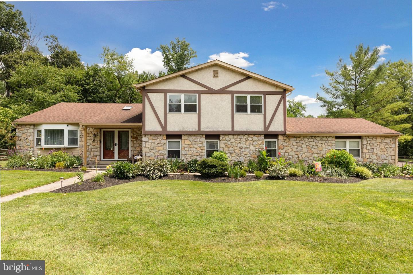 177 Kingsclere Rd, Southampton, PA 18966 MLS PABU2054102 Coldwell