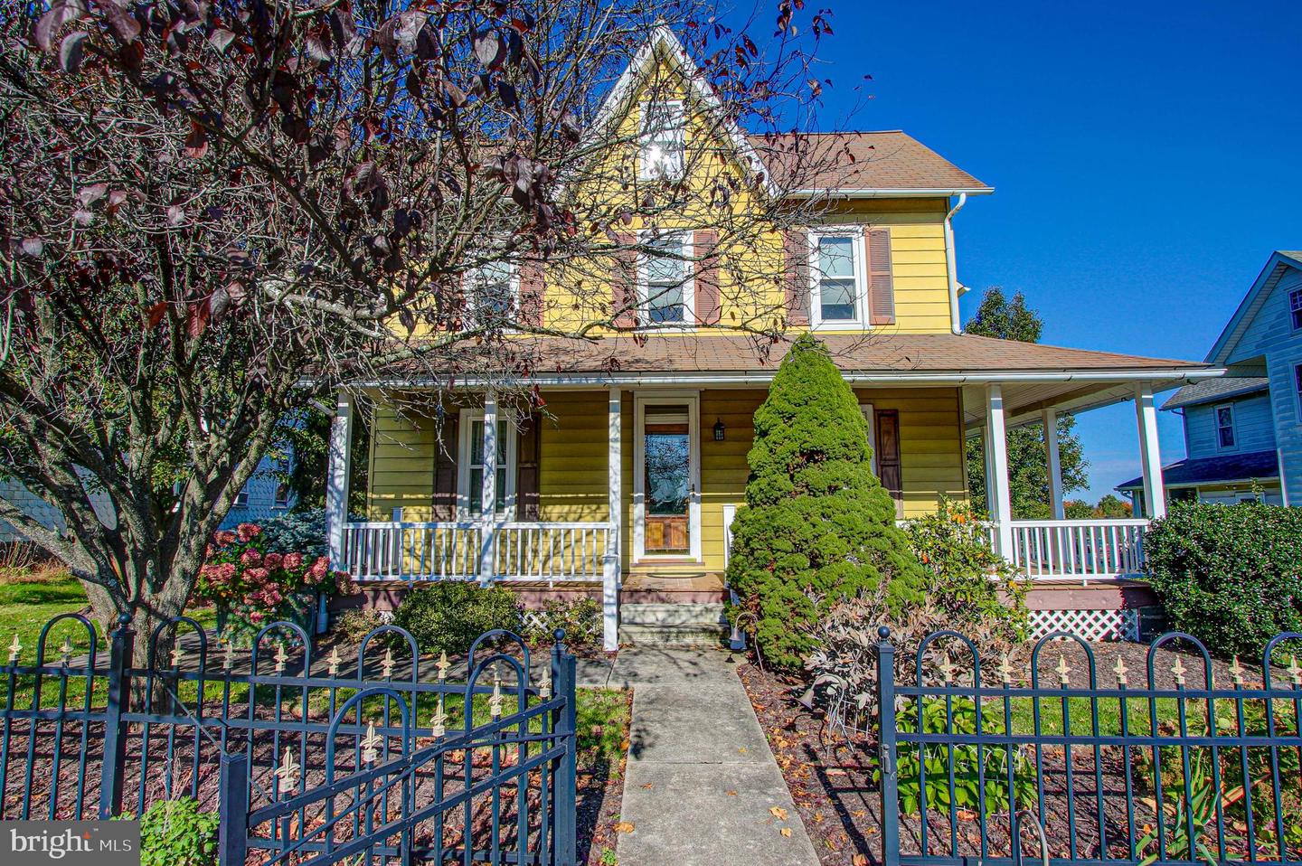 211 E Broad St, Trumbauersville, PA 18970 MLS PABU2059702 Coldwell