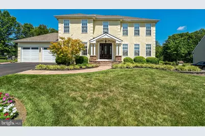 124 Kings Court, Chalfont, PA 18914 - Photo 1