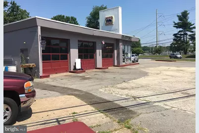 7039 Mill Creek Road, Levittown, PA 19057 - Photo 1