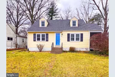 672 Osborne Avenue, Morrisville, PA 19067 - Photo 1