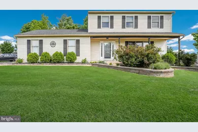 29 Castlewood Drive, Chalfont, PA 18914 - Photo 1