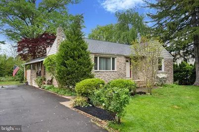 21 S Eastview Ave, Feasterville-Trevose, PA 19053 - Photo 1