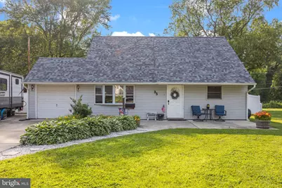 35 Long Loop Road, Levittown, PA 19056 - Photo 1