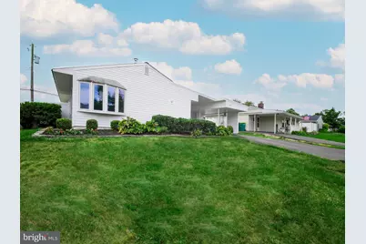 69 Tulip Lane, Levittown, PA 19054 - Photo 1