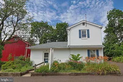 10 Kerns Avenue, Chalfont, PA 18914 - Photo 1