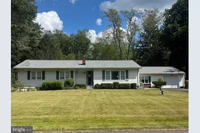 1114 General Hamilton Road, Washington Crossing, PA 18977 - Photo 1