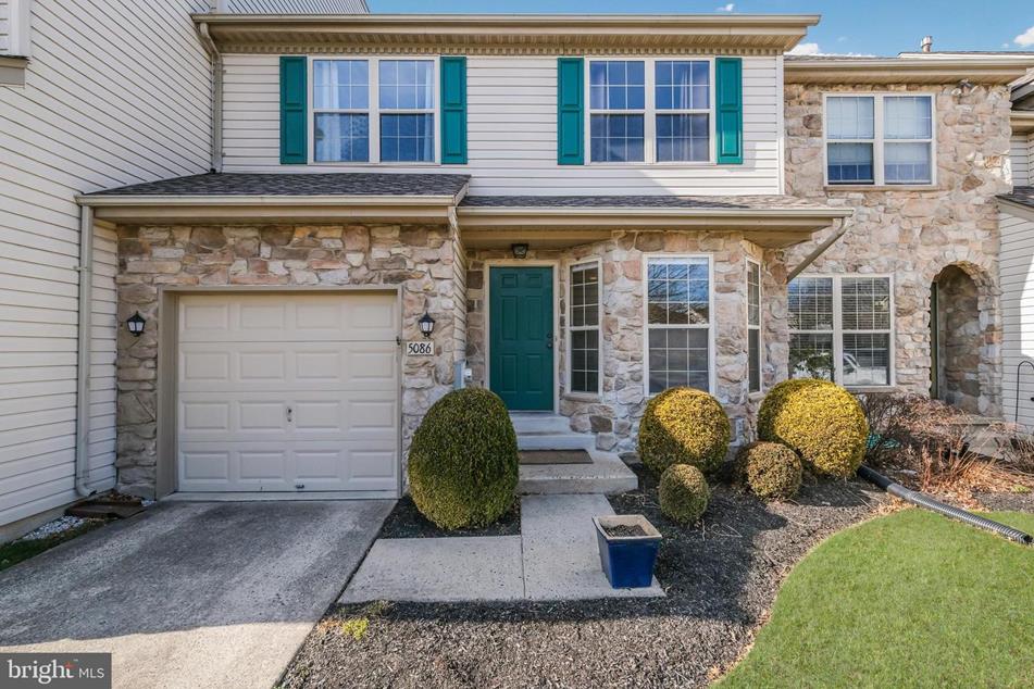 5086 Raintree Ct, Doylestown, PA 18902 MLS PABU490692 Coldwell Banker