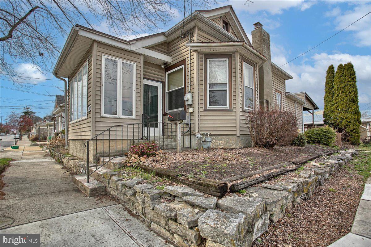 259 E Louther St, Carlisle, PA 17013 MLS PACB2009540 Coldwell Banker