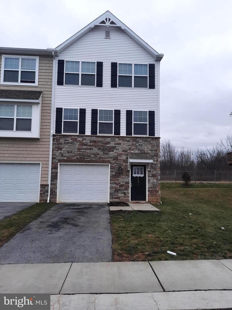 931 Admiral's Quay Dr, Mechanicsburg, PA 17050 MLS PACB2027688