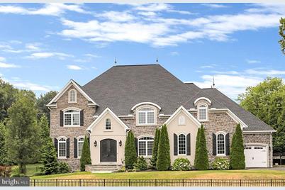 5000 Chloe Lane, Mechanicsburg, PA 17050 - Photo 1