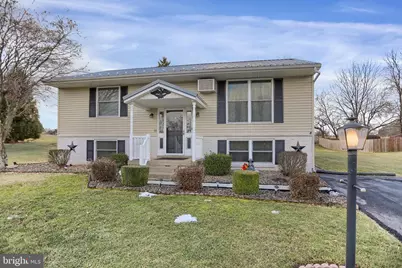 35 N Old Stonehouse Road, Carlisle, PA 17015 - Photo 1