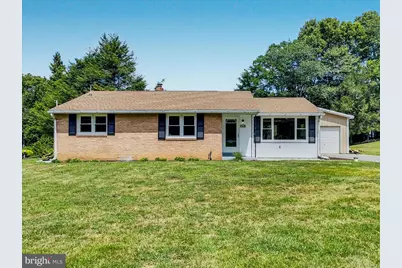 1642 W Lisburn Road, Mechanicsburg, PA 17055 - Photo 1