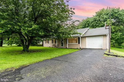 600 W Pine Street, Mount Holly Springs, PA 17065 - Photo 1