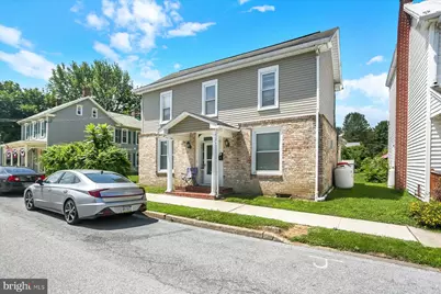 21 Chestnut Street, Mount Holly Springs, PA 17065 - Photo 1