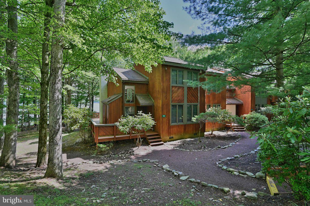 93 Warbler Ct, Lake Harmony, PA 18624 MLS PACC2000056 Coldwell Banker