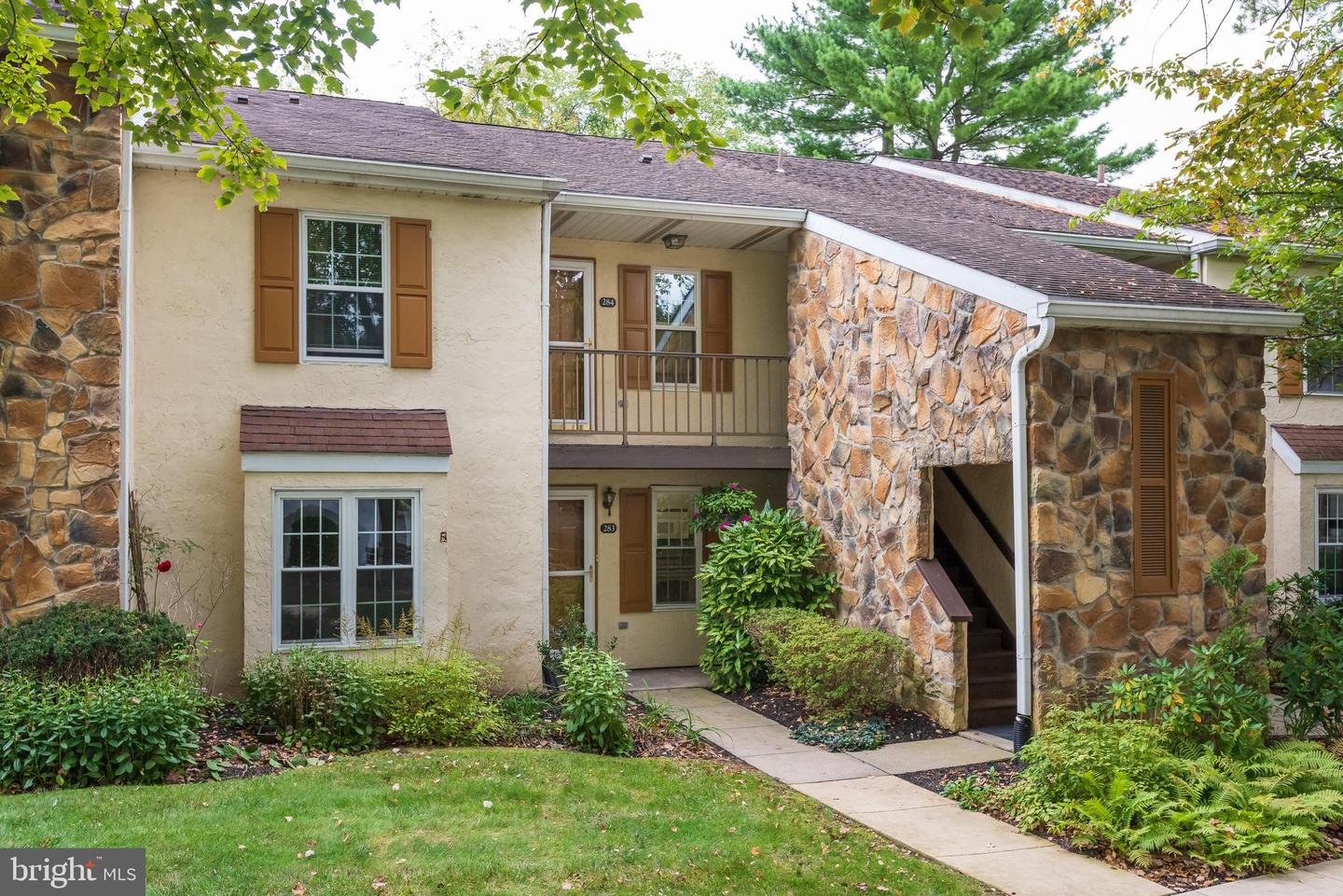 283 Valley Stream Ln, Chesterbrook, PA 19087 MLS PACT2000285