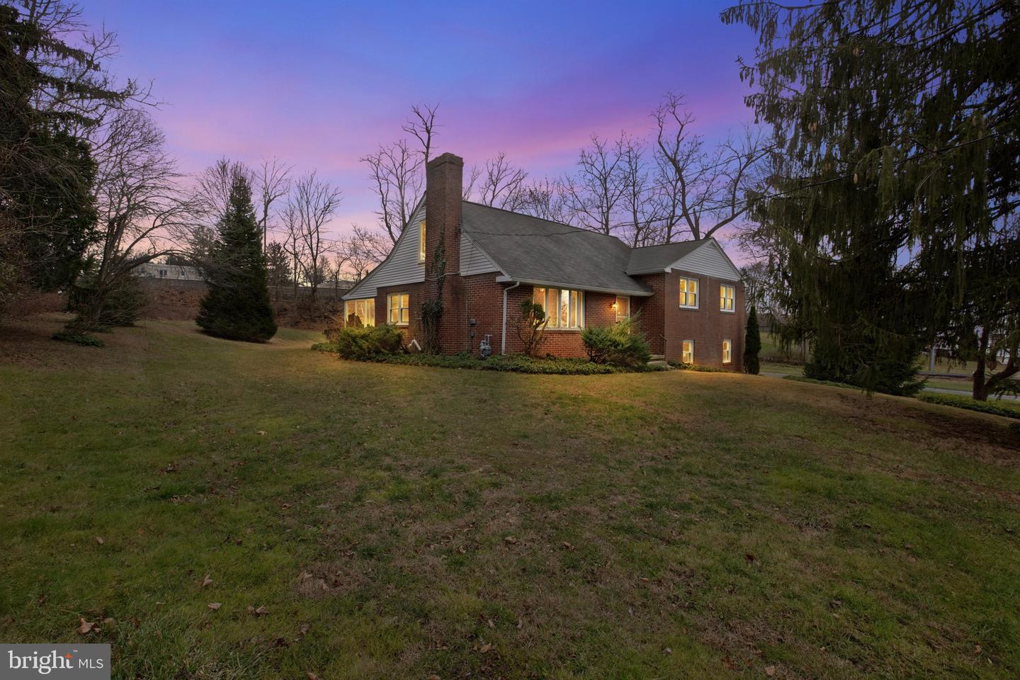 1742 Russell Rd, Paoli, PA 19301 MLS PACT2014188 Coldwell Banker