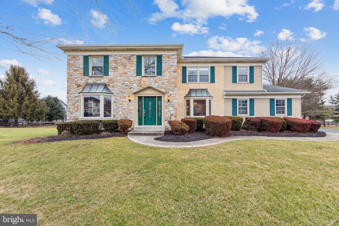 909 River View Cir, Phoenixville, PA 19460 MLS PACT2039598 Coldwell