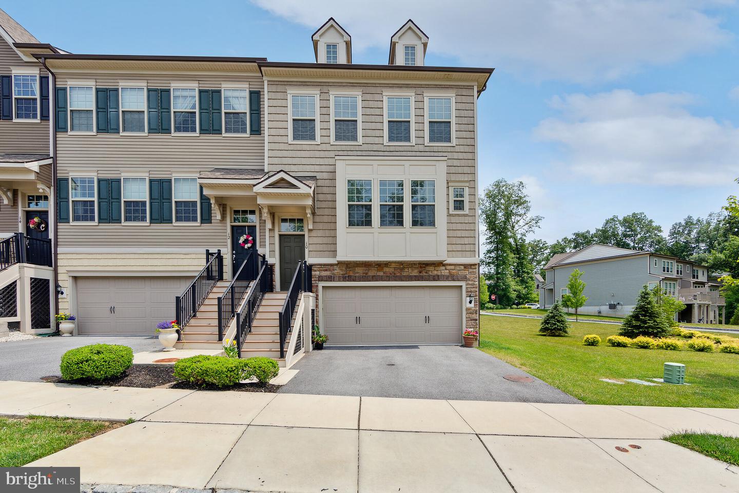 10 Locks Farm Ln, Downingtown, PA 19335 MLS PACT2047806 Coldwell Banker