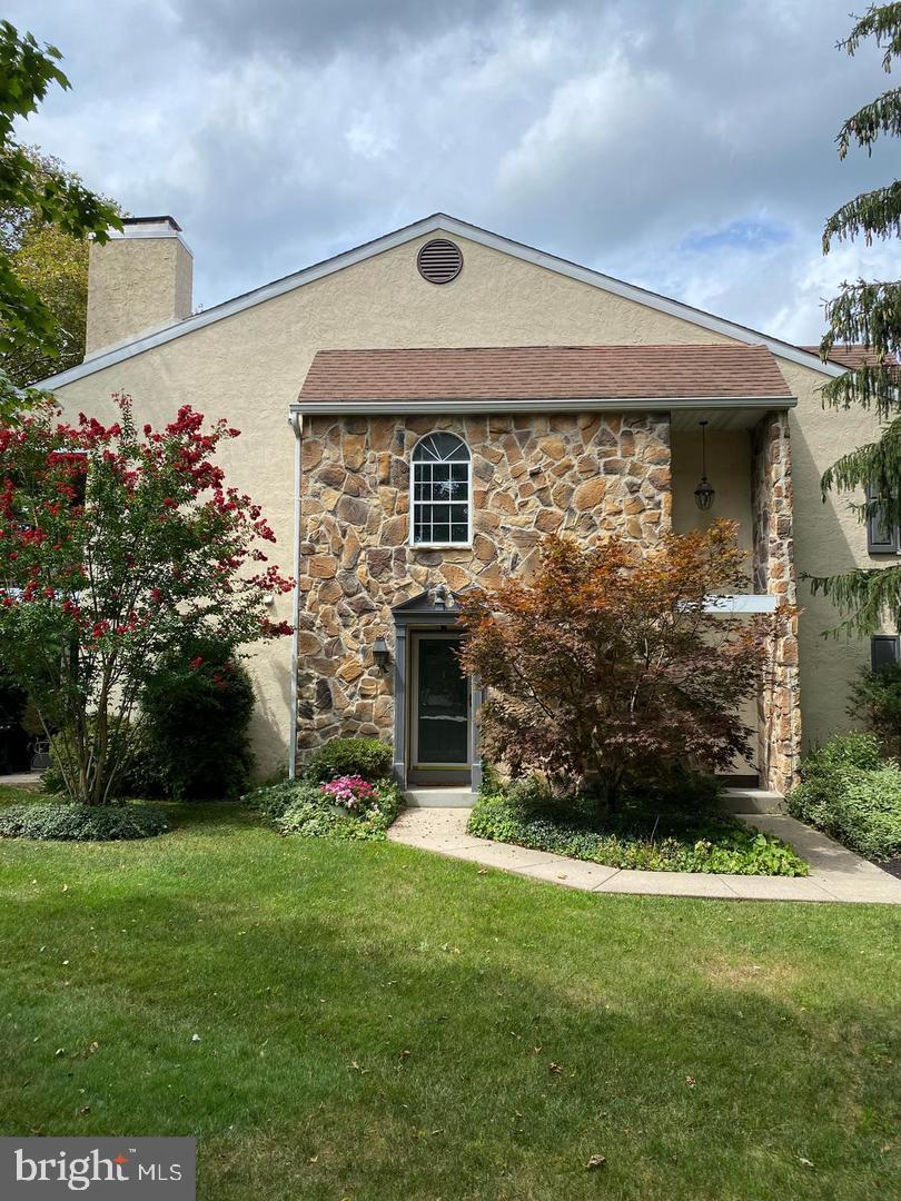 214 Valley Stream Ln, Chesterbrook, PA 19087 MLS PACT2049276