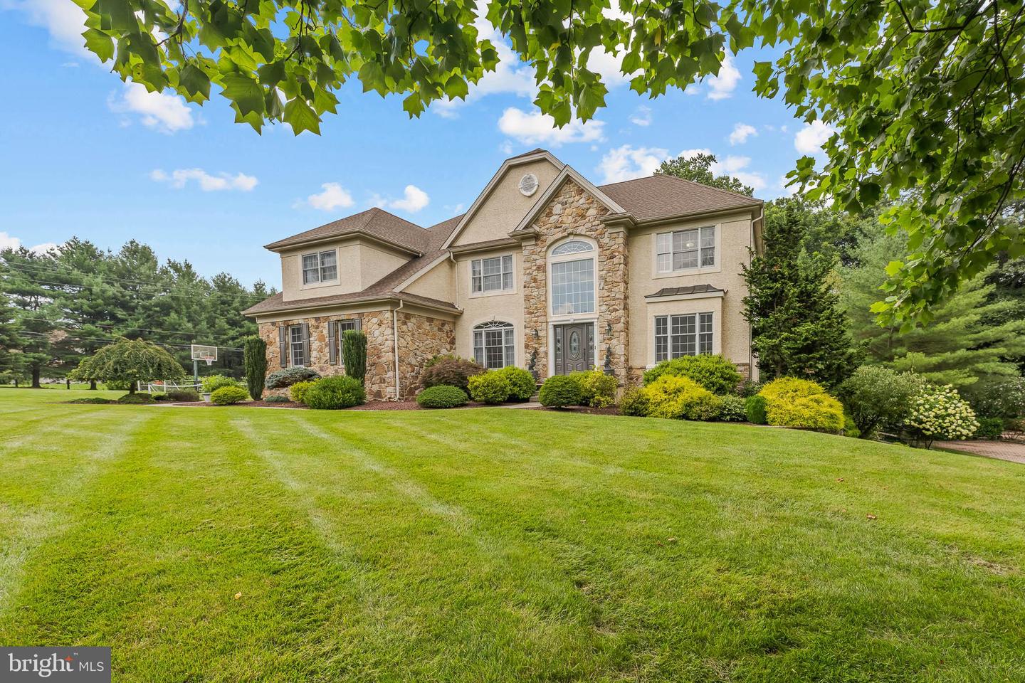 100 Salasin Dr, Avondale, PA 19311 MLS PACT2049744 Coldwell Banker