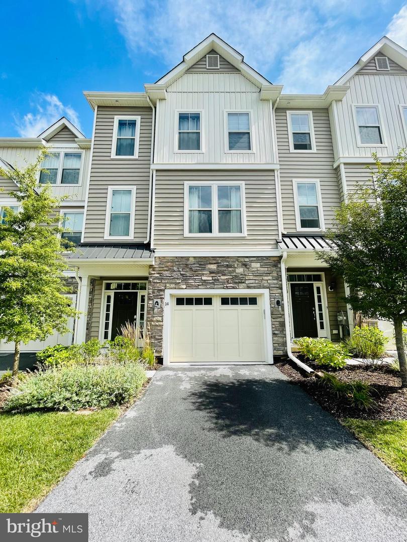 14 Treyburn Dr, Paoli, PA 19301 MLS PACT2052060 Coldwell Banker