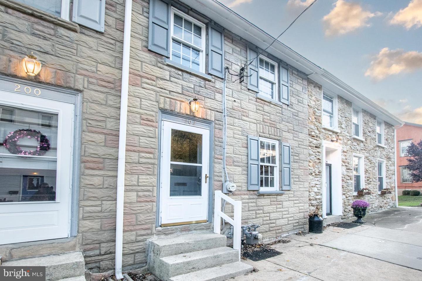 202 Main St, Parkesburg, PA 19365 MLS PACT2054886 Coldwell Banker