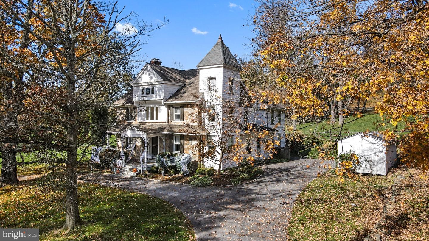 701 Oakbourne Rd, West Chester, PA 19382 MLS PACT2055348 Coldwell