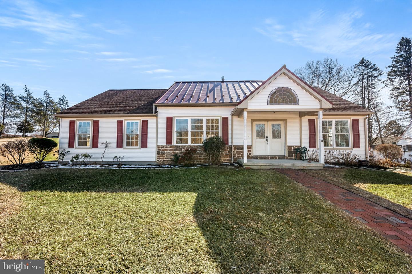 320 Warwick Rd, Elverson, PA 19520 - MLS PACT2091678 - Coldwell Banker