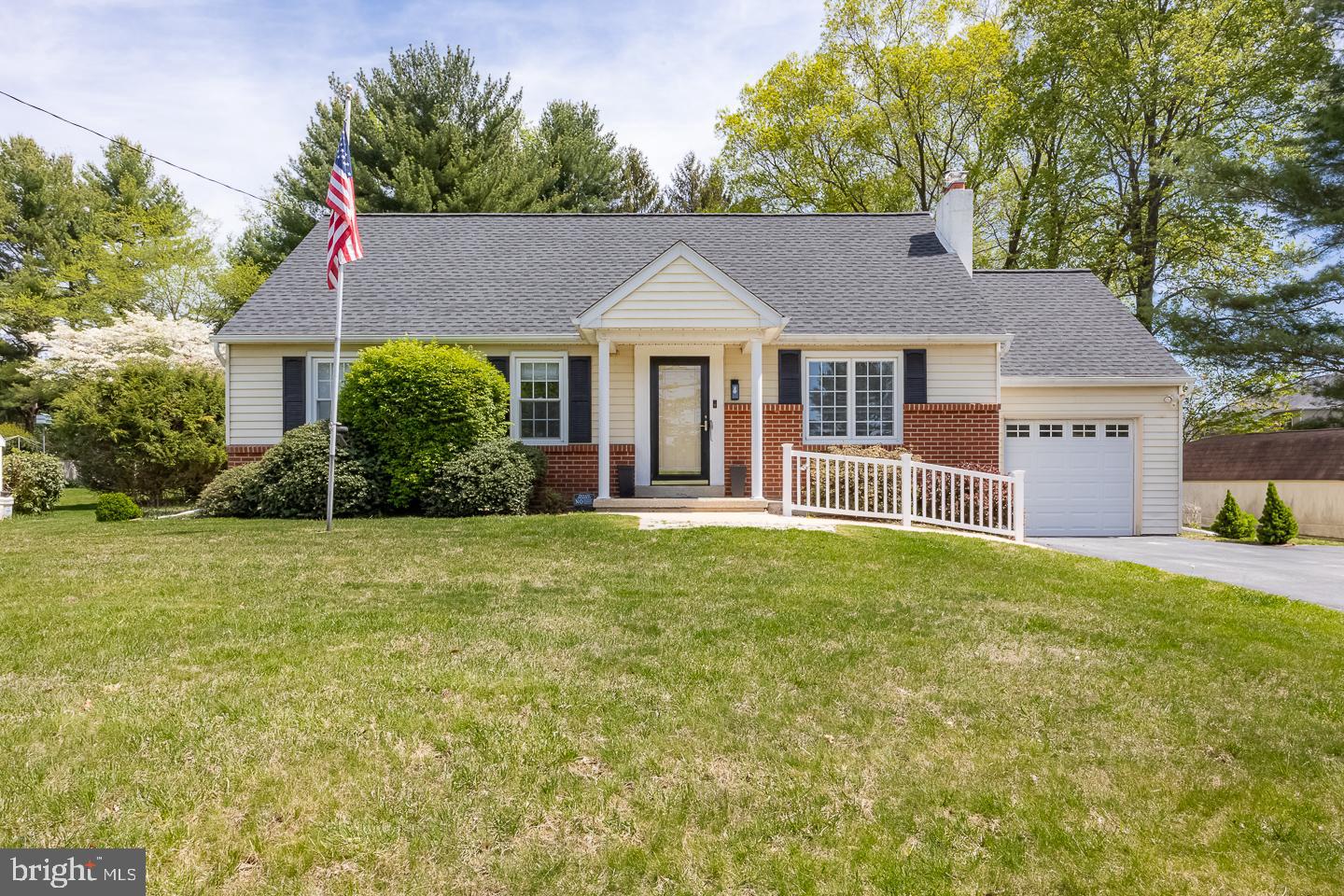 1437 Oakwood Rd, Coatesville, PA 19320 - MLS PACT2095444 - Coldwell Banker
