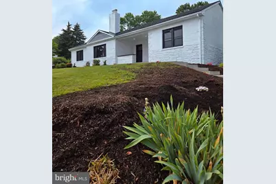 107 E Clearview Drive, Coatesville, PA 19320 - Photo 1