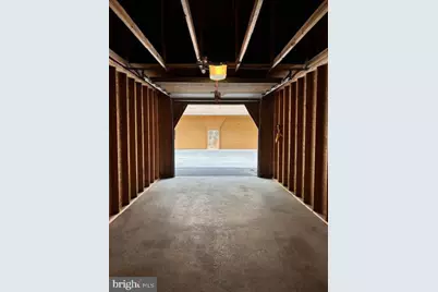 20 Valley Stream Lane, Wayne, PA 19087 - Photo 1