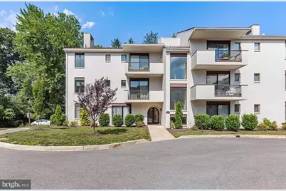 3 L Fleur #3, Devon, PA 19333 - Photo 1