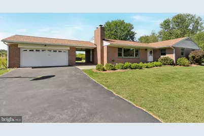 49 E 7 Stars Road, Phoenixville, PA 19460 - Photo 1