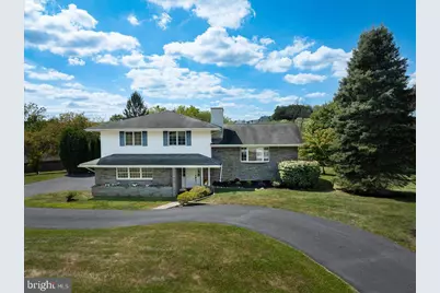 121 Shoreline Drive, Downingtown, PA 19335 - Photo 1