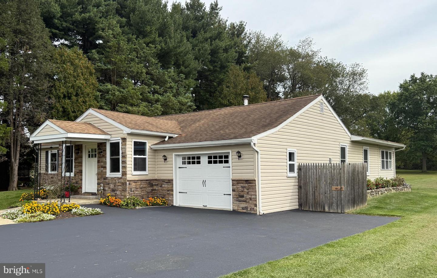 14 Frederick Rd, Coatesville, PA 19320 - MLS PACT2110584 - Coldwell Banker