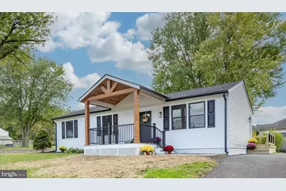 704 W Bridge Street, Parkesburg, PA 19365 - Photo 1