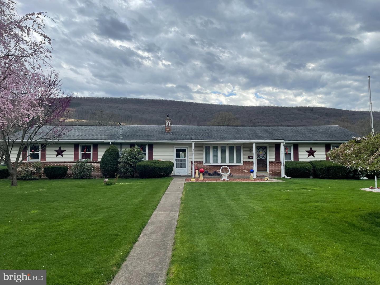 120 W Main St, Lykens, PA 17048 MLS PADA2011676 Coldwell Banker