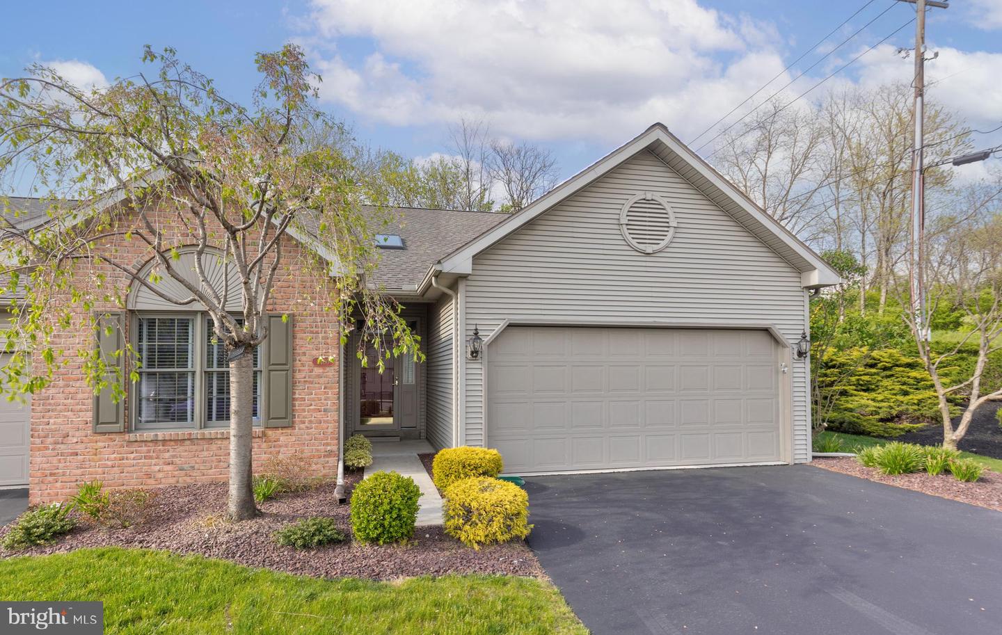 6400 Whisper Wood Ln, Harrisburg, PA 17112 MLS PADA2012334 Coldwell