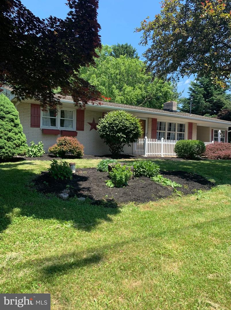 2155 Rosedale Ave, Middletown, PA 17057 - MLS PADA2013260 - Coldwell Banker