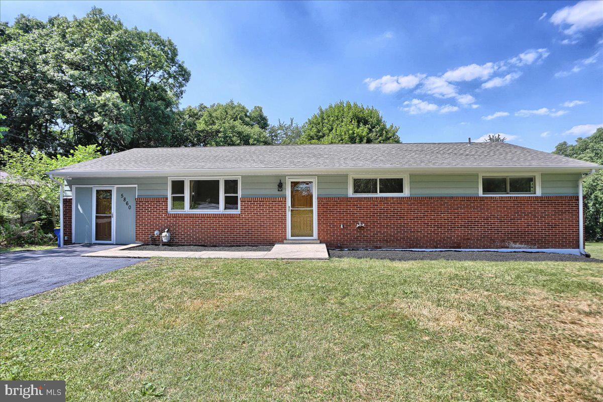 5860 Chambers Hill Rd, Harrisburg, PA 17111 MLS PADA2014062