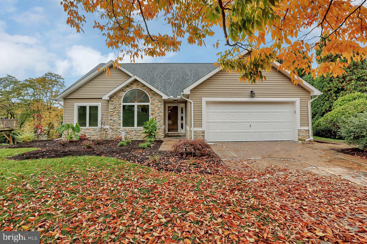 1231 Jill Dr, Hummelstown, PA 17036 MLS PADA2016254 Coldwell Banker