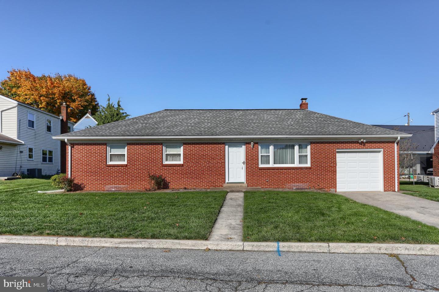 827 3rd Ave, Hershey, PA 17033 MLS PADA2017040 Coldwell Banker