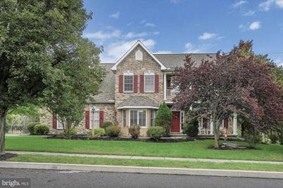 1107 Duesenberg Drive, Hummelstown, PA 17036 - Photo 1